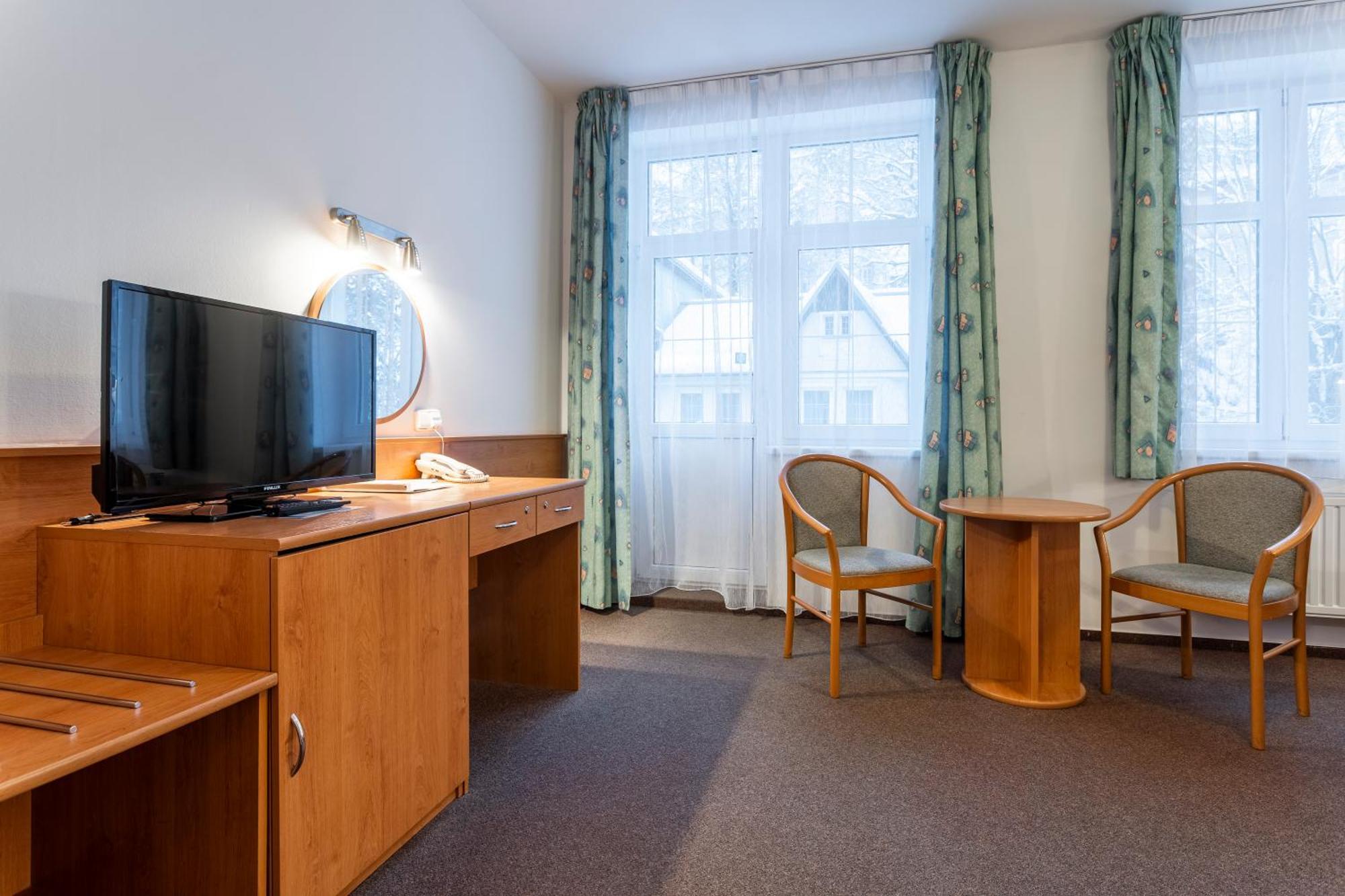 Hotel Luzice Jáchymov Extérieur photo