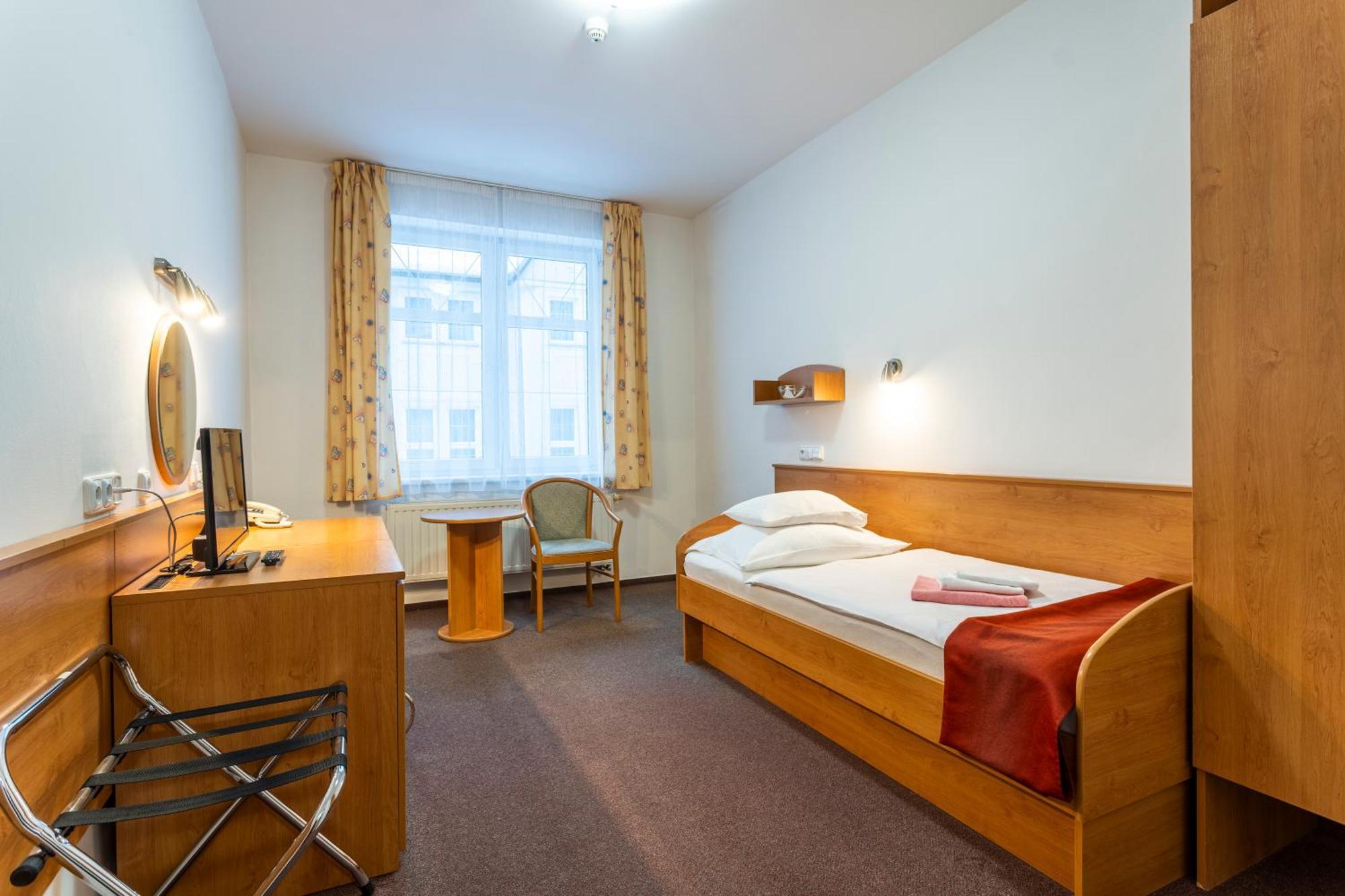 Hotel Luzice Jáchymov Extérieur photo