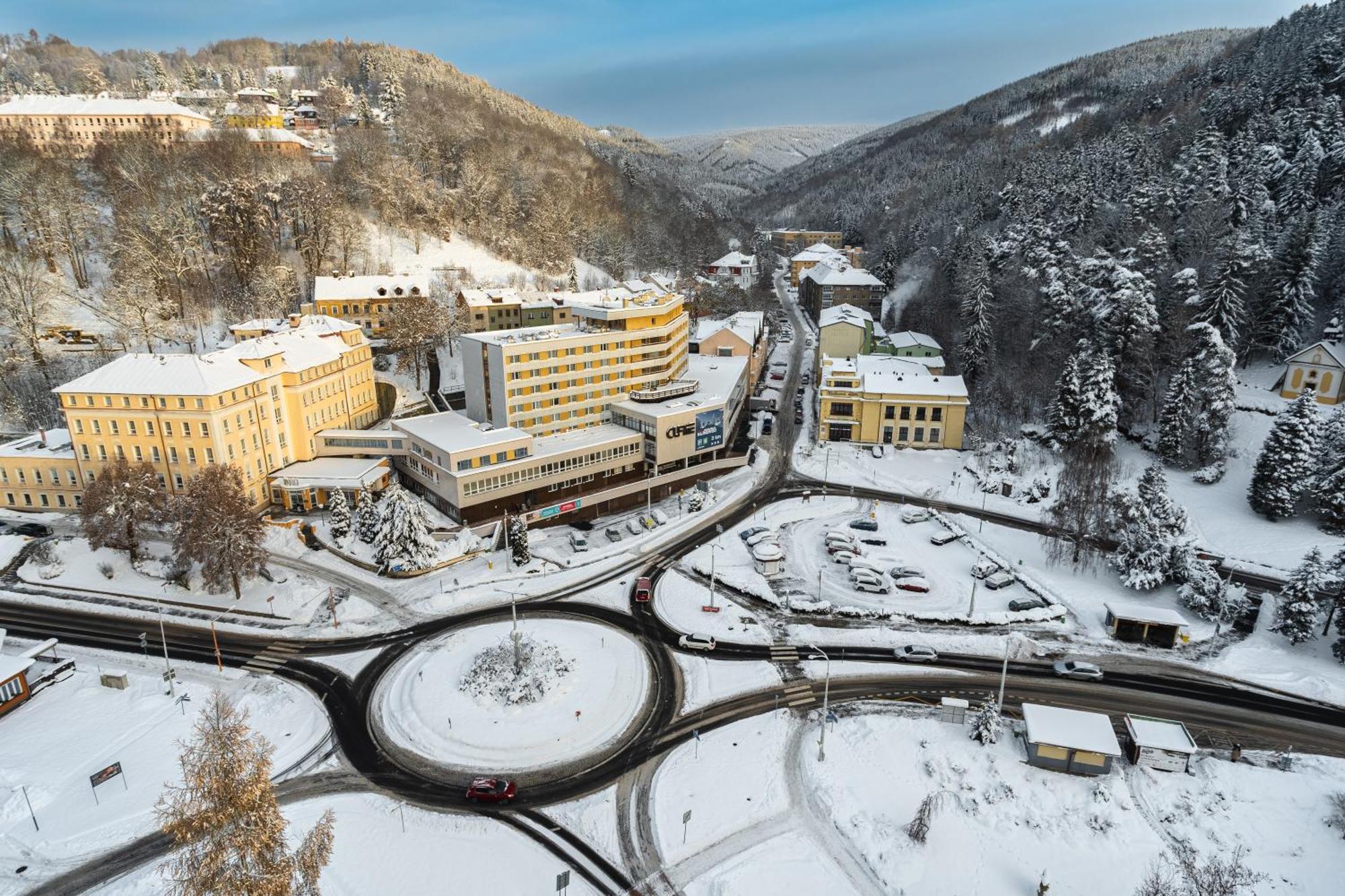 Hotel Luzice Jáchymov Extérieur photo